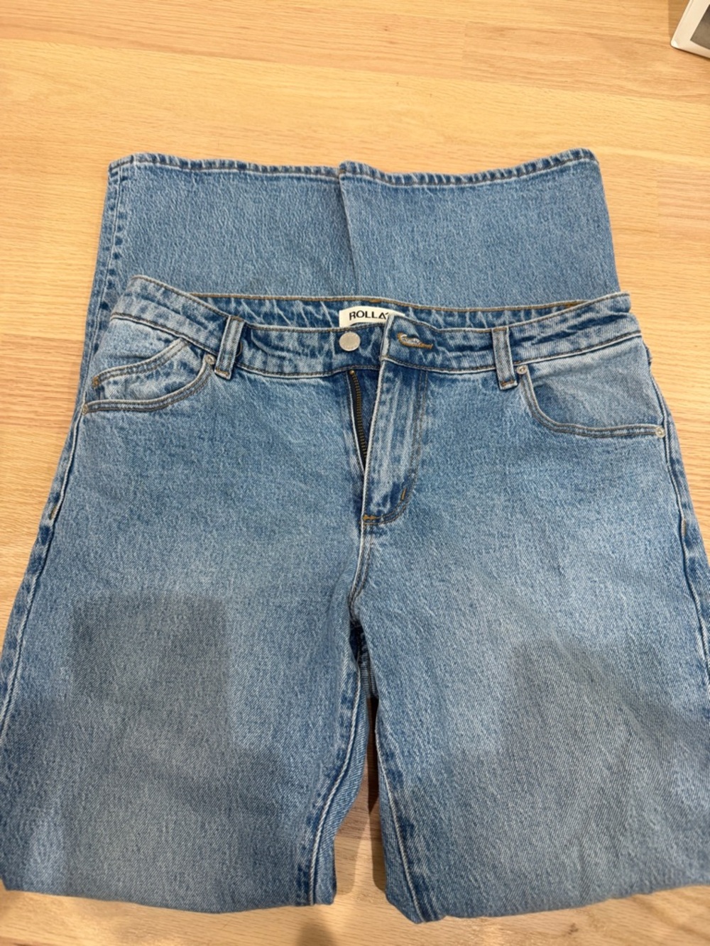 Rolla's mid-waist bootcut jeans